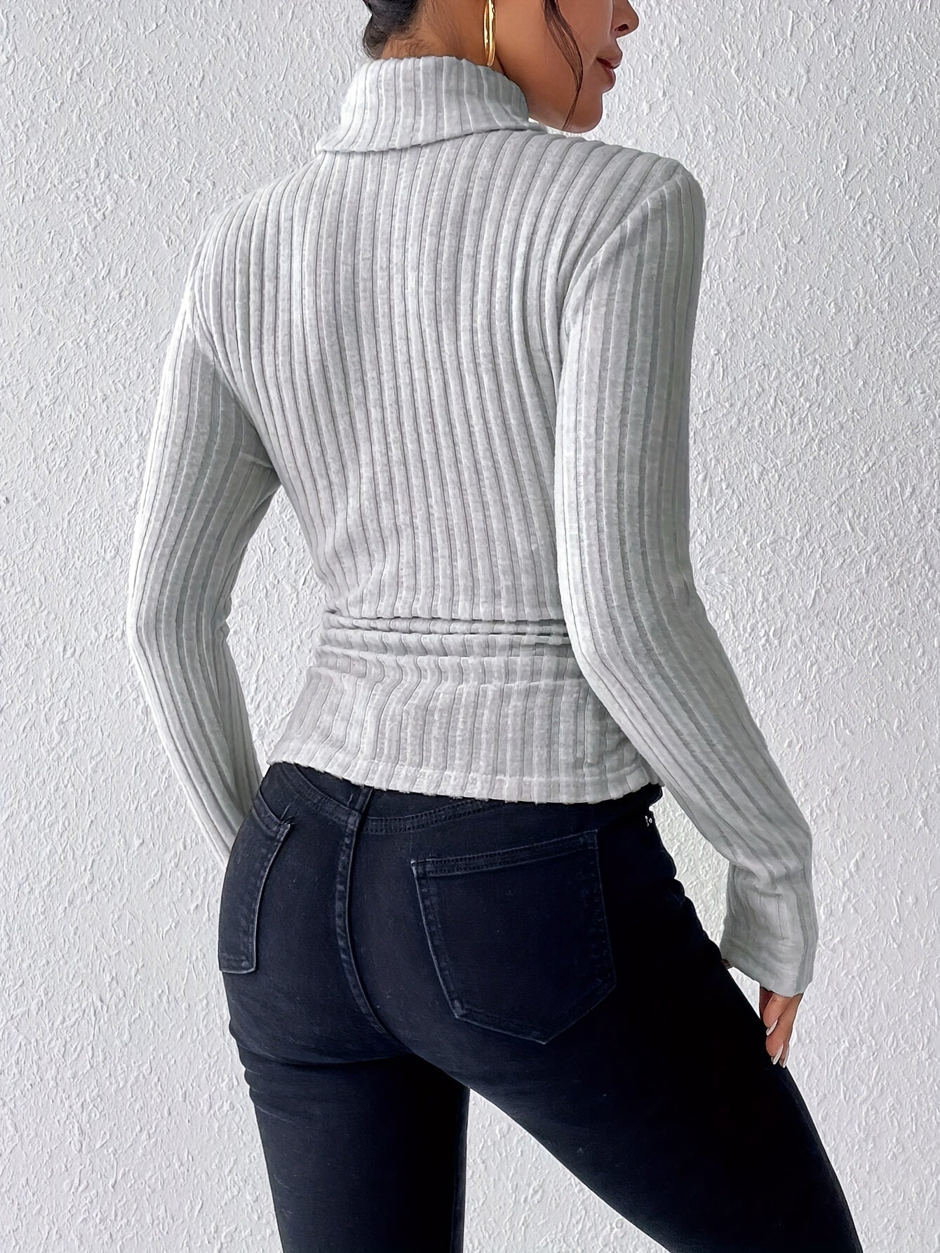 VORINARibbed Turtleneck SweaterSweater