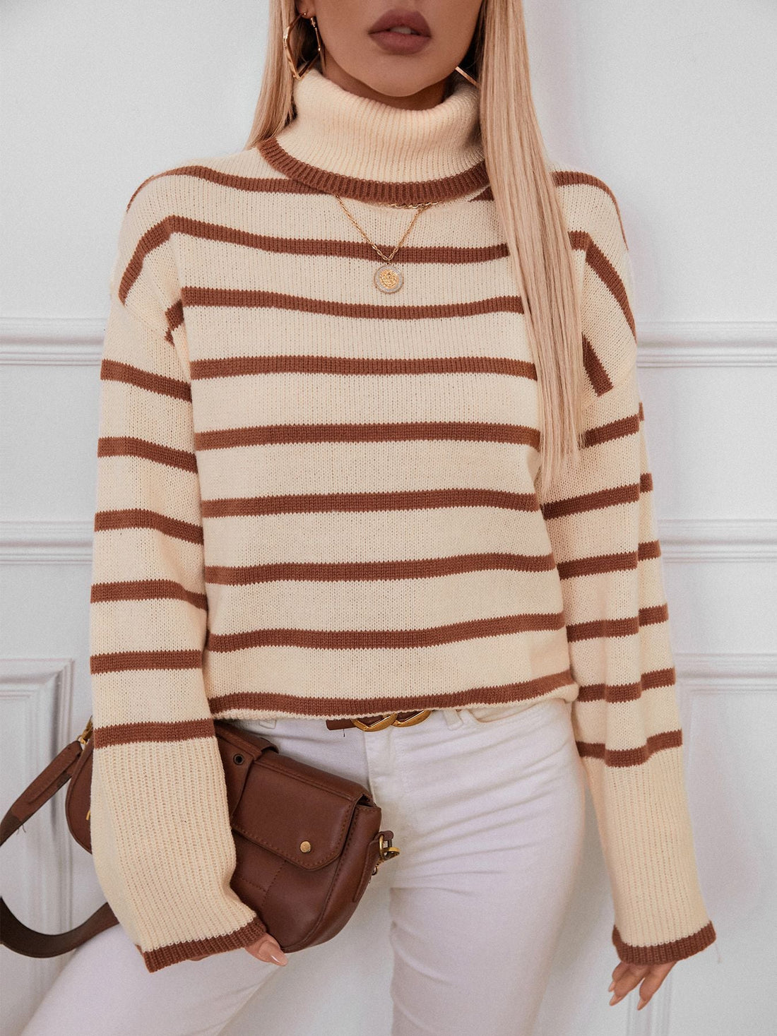 VORINAStriped Knit Turtleneck Sweater – Cozy and Chic PulloverSweaters